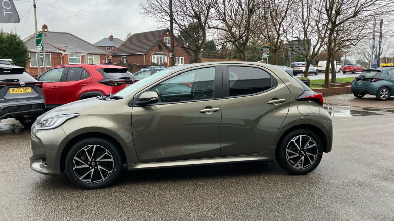 Toyota Yaris 1.5 Hybrid Design 5dr CVT Hybrid Hatchback